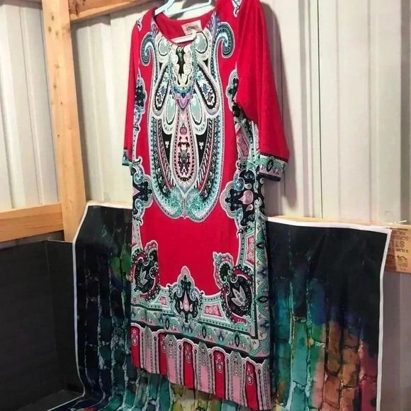 Studio I plus size 16 dress red with multi colored design - Picture 1 of 9